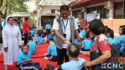 Hari Anak Nasional 2026, Askrindo Perkuat Pendidikan Inklusif melalui Program Mobil Pintar