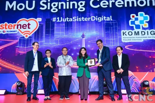 Kemkomdigi dan XLSmart Berkolaborasi Tingkatkan Literasi Digital Perempuan