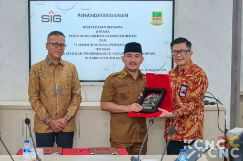 SIG dan Pemkab Bekasi Teken Kesepakatan Bersama Guna Tingkatkan Kualitas Pembangunan