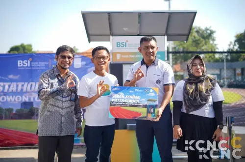 BSI Maslahat dan BSI Resmikan Water station Serta Salurkan Beasiswa