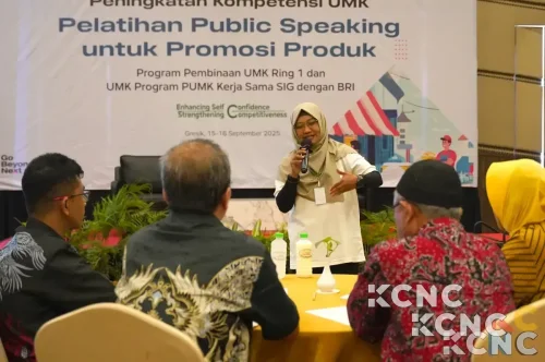 Dukung UMK Tembus Pasar Digital, SIG Gelar Pelatihan Komunikasi di Gresik