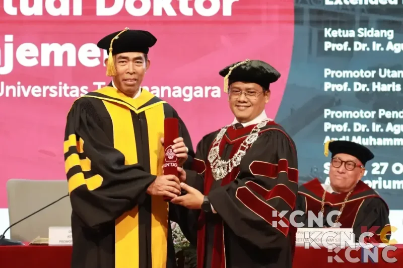 Dirut Askrindo, Raih Gelar Doktor Ilmu Manajemen dari Universitas Tarumanagara